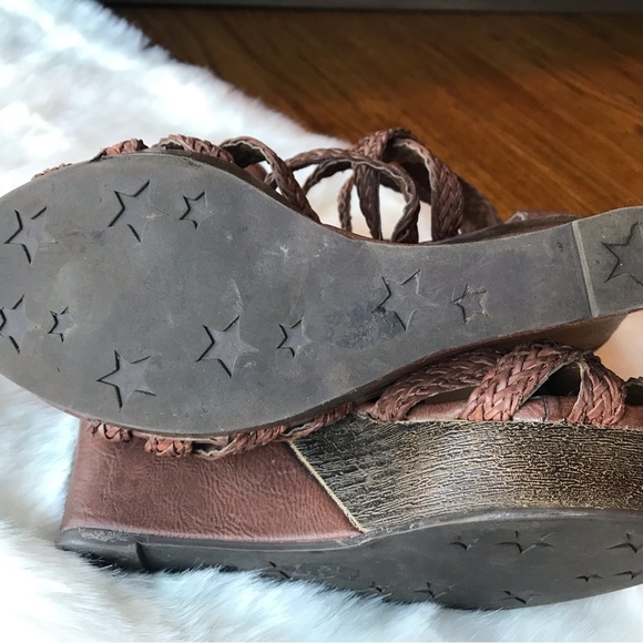 Bucco brown straps wedge heel - Picture 5 of 7